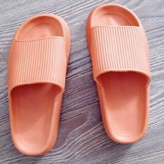 Women Slippers Thick Soft Sole Slide Sandals Anti Slip JKP4694 Runners Shoes, Women Slippers, High Shoes, Denim Shoes, High Heel Boots, Sock Shoes, Womens Slippers, Slide Sandals, Slip On Sandal