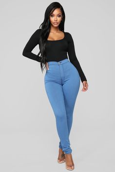 Consider your waist instantly snatched. Our Super High Waist Denim Skinnies will hug your curves tight while still allowing you to move freely. Featuring 2 round back pockets, a cotton-poly-spandex blend and a 31-inch inseam, you'll want these jeans in every color. Available in a variety of colors Super High Rise Skinny Leg Super Stretch Fabric 31" Inseam Plus Available Disclaimer: Due To The Specialized Wash Process, Each Garment Is Unique 68% Cotton 30% Polyester 2% Spandex Imported California High Waist Jeans Outfit, Best Jeans For Women, Riding Jeans, High Waist Denim, Fashion Nova Jeans, Jeans Outfit, Waist Jeans, Best Jeans, Curve Dresses