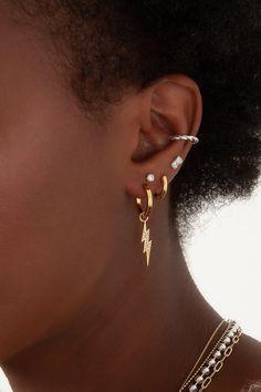 An equally chic alternative to classic hoop earrings, the Maxwell Huggies will be your new go-to. Whether you wear them with gym clothes, or dress them up with your favorite LBD, you’ll definitely get a lot of mileage out of these ones! 18k gold-plated or sterling silver-plated 12mm diameter, 2mm thick Trendy Gold Cartilage Earrings, Trendy Yellow Gold-plated Cartilage Earrings, Trendy Tarnish Resistant Cartilage Earrings, Trendy Yellow Gold Single Cartilage Earring, Trendy Yellow Gold Cartilage Earring, Trendy Tarnish-resistant Cartilage Earrings, Trendy Tarnish Resistant Yellow Gold Huggie Earrings, Trendy Gold Plated Huggie Hoop Earrings, Trendy 14k Gold Small Hoop Huggie Earrings