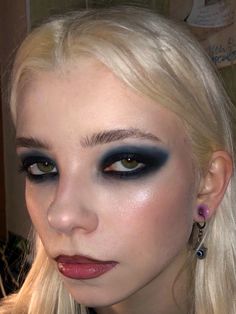 Eyeshadow For Dark Eyes, Smokey Goth Makeup, Gothic Smokey Eye, Dark Makeup Blue Eyes, Blue Vampire Makeup, Goth Blue Eyeshadow, Blue Grunge Makeup, Smokey Eye With Blue, Blue And Black Eyeshadow