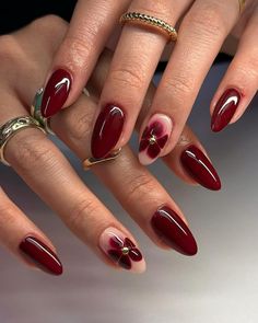 Cute Nails Burgundy, Nail Ideas Christmas Red, Burgundy Chrome French Tip Nails, Cherry Burgundy Nails, Winter Blooming Gel Nails, Red French Cherry Nails, Winter Nails Inspo Aesthetic, Burgundy Blooming Gel Nails, Nail Inspo Wine Red