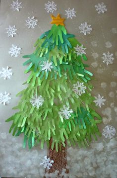 a christmas tree made out of construction paper