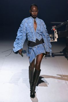 Mugler Denim, Streetwear Poses, Clo 3d, Gabba Gabba, Fall 2022, Denim Details, Fall 2023, Fashion Show Collection, Denim Outfit