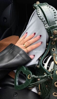 — bellatrix black aesthetic F1 Nails, Angela Core, Shellac Nails Fall, Pumpkin Nails, October Nails