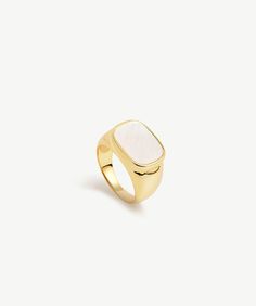 Royal Mother of Pearl Square Signet Ring | MaiaMina Ring Minimalist, Solid Gold Jewelry, Pearl Gemstone, Pearl Size, Signet Ring, Vintage Charms, Gold Vermeil, Mother Of Pearl, Everyday Fashion