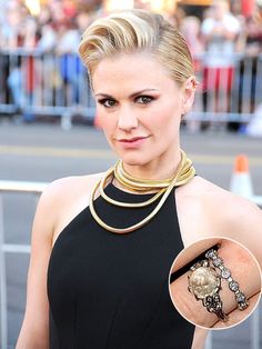 Anna Paquin was presented with a moonstone engagement ring by co-star Stephen Moyer. Lizzie Caplan, Ronze Hair, Blond Hairstyles, Rock Chic Style, Butter Blonde, Sookie Stackhouse, Anna Paquin, Buttery Blonde, Celebrity Hair Colors