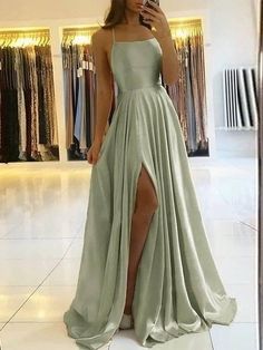 Sage Green Prom Dress, 파티 드레스, Spaghetti Strap Prom Dress, Stunning Prom Dresses, Prom Dress Ideas, Prom Dress Inspiration, Cute Prom Dresses, فستان سهرة, Pretty Prom Dresses