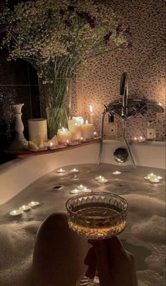 Vision Boarding, Bath Aesthetic, Vision Board Images, Vision Board Photos, Dream Vision Board, Wallpaper Pastel, Luxury Lifestyle Dreams, Foto Poses, Dream Lifestyle