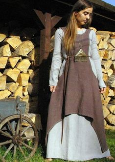 Aged Clothing, Viking Women, Viking Clothing, Medieval Costume