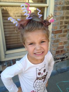 wacky hairstyle Easy Crazy Hairstyles, Crazy Hair For Kids, Toddler Girl Haircut, Matrix Hairstyle, Tattoo For Kids, Crazy Hair Day Ideas, Short Fluffy Hair, Easy Toddler Hairstyles, Quick Hairstyles For School