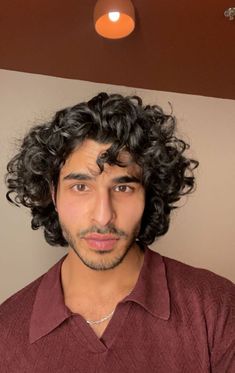 Mens 2c Hairstyles, 3a Mens Haircut, Mid Length 3b Curly Hair, Male Curly Haircut, 3b Curly Hair Men, Italian Hairstyles Men, Jack Core, Shaggy Curly Hair, 3b Curly Hair