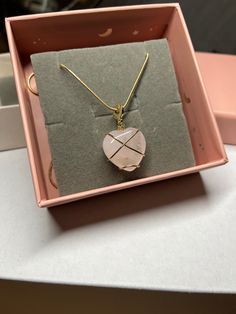 15.6inch necklace Mainstone: Rose Quartz 18K gold plated Elegant Gold Crystal Necklaces For Valentine's Day, Pink Gold Jewelry With Clavicle Chain For Gift, Pink Gold Pendant Necklace With Gemstone, Pink Gold Gemstone Pendant Necklace, Gold Pendant Heart Necklace With Gemstone, Rose Gold Pendant Necklace With Rose Quartz, Gold Rose Quartz Round Pendant Necklace, Gold Rose Quartz Pendant Jewelry, Rose Quartz Pendant Necklace In Rose Gold