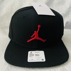 Jordan Jumpman Pro Snapback Cap Brand New With Tags Step Out In Legendary Style With The Jordan Jumpman Pro Snapback Cap. Premium Fabric Construction Offers A Premium, Wool-Like Feel. Embroidered Jumpman Design Trademark. Snapback Closure Allows A Snug Fit. Shipping In A Hat Box! Black Snapback Hat With Visor For Outdoor, Black Flat Brim Baseball Cap For Baseball Season, Black Sporty Fitted Hat For Streetwear, Black Sports Hat With Curved Brim, Casual Black Snapback Hat For Sports Events, Casual Black Breathable Fitted Hat, Black Snapback Hat For Outdoor With Flat Bill, Black Snapback Visor Hat For Outdoor, Black Flat Bill Hat For Baseball Season