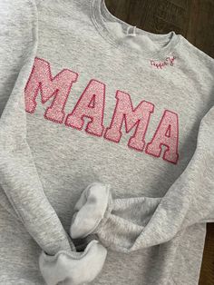 Embroiled Sweatshirts, Pink Long Sleeve Sweatshirt With Name Print, Mother's Day Cotton Sweatshirt With Letter Print, Pink Crew Neck Sweatshirt For Mother's Day, Casual Mother's Day Sweatshirt With Letter Embroidery, Long Sleeve Sweatshirt With Embroidered Text For Mother's Day, Mother's Day Long Sleeve Sweatshirt With Embroidered Text, Casual Sweatshirt With Letter Embroidery For Mother's Day, Cotton Tops With Letter Embroidery For Mother's Day