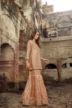 Buy Embellished Pakistani Gharara Dress for Wedding in premium quality organza and tissue emblazoned with shimmering goldwork. Custom Sizes. Fast Shipping. Pakistani Gharara, Gharara Pakistani, Gharara Dress, Tissue Fabric, Zardosi Work, Traditional Outfit, Dress For Wedding, Pink Shade, Dusky Pink