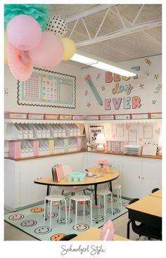 pastel classroom decor inspiration 2nd Grade Classroom Setup, Classroom Decor Pastel, Calming Classroom Decor, Preschool Classroom Layout, Classroom Elementary