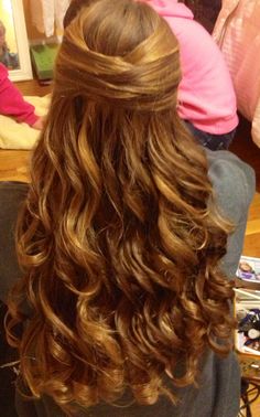 Prom hair Down Hairstyle, Pageant Hair, Prom Hair Accessories, Prom Hairstyles, Hair Clothes, Long Curly