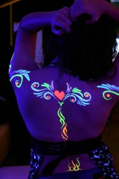 Glow Body Painting, Glow Body Painting Ideas, Glow Painting, Glitter Bar