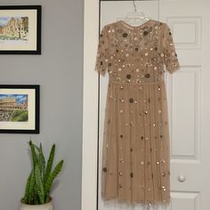 Georgeous Blush Dress, Midi Dress With Tule Overlay. Beautiful, Classy, Elegant And Delicate For Any Ocassion. Sequins And Beading Come With Full Slip Color Blush/Champagne Only Wore Once Approx Measurement Waist 14’ (Laid Flat) Sleeve 11.5” Length 45” Size Is 4 However, I’m Size 6 And It Was Perfect Please Refer To Measurements Blush Dress, Sequin Midi Dress, Blush Dresses, Color Blush, Dress Midi, Gianni Bini, Beading, Champagne, Sequin