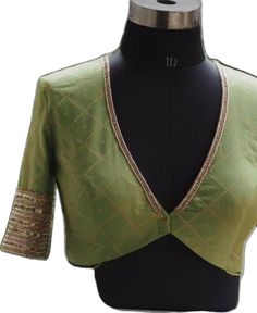 Blouse Designs High Neck, Blouse Designs Catalogue, Backless Blouse Designs, New Saree Blouse Designs, Traditional Blouse Designs, Latest Model Blouse Designs, Fashionable Saree Blouse Designs, Blouse Design Images, New Blouse Designs