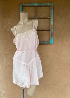 Vintage Pink Sleepwear For Pajama Party, Vintage Style Summer Night Slip Dress, Vintage Pink Sleepwear, Vintage Dresses For Pajama Party, Pink Vintage Sleep Dress, Vintage Pink Sleep Dresses, Pink Vintage Sleepwear, Vintage Slip Dress For Wedding Night, Vintage Pink Sleepwear For Bedtime