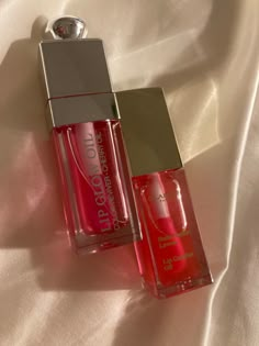 Lipstick Gloss Aesthetic, Rode Lip Gloss, Red Lipgloss, Chanel Lip Gloss Aesthetic, Luxury Lip Gloss Aesthetic, Lipgloss Coquette, Dior Addict Lip Glow, Dior Lip Glow, Dior Addict Lip