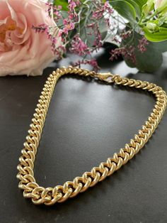 Big golden necklace: Beautiful and elegant round chain, handmade of 925 silver, thick 18k gold plating, 17.5 inches long with clasp Surface: everlasting 18k gold plating. Together with this necklace you will receive a silver jewellery cleaning towel for free :) The necklace will also be delivered in our nice gift box so that you can happily gift it to yourself or somebody else. Please note: in case of a return the buyer bears the costs for the return shipment. We will have to charge a fee of EUR Classic Gold Necklace With Chunky Chain, Elegant Cuban Link Necklace With Chunky Chain, Elegant Cuban Link Necklace With Chunky Chain For Gift, Elegant Gold-plated Cuban Link Necklace With Chunky Chain, Elegant Gold Cuban Link Necklace With Cable Chain, 14k Gold Chunky Chain Necklace Gift, 14k Gold Chunky Chain Necklace For Gifts, Gold Cuban Link Necklace With Oval Links, Classic Gold Plated Chain Necklace With Lobster Clasp