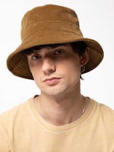 Bucket hat made in organic corduroy in a warm amber shade. The inside is neatly finished, all seams piped with ecru cotton tapes. Logo label on the outside. Bucket Cap, Early Spring Outfits, Logo Label, Nudie Jeans, Current Fashion Trends, Petite Outfits, Spring Outfits Casual, Hat Making, Spring Outfits