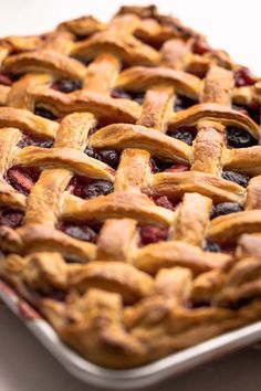 a close up of a pie on a pan