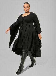 Halloween Costume Witch Dress Goth Twee, Black Fishnet Tights, Plus Size Black Dresses, Plus Size Costume, Black Halloween Dress, Witch Dress, Witch Halloween Costume, All Hallows Eve, Purple Maxi Dress