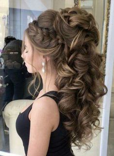 #hairstyle #hairstyles #hairstylesformen #hairstyler #hairstylest #hairstyleformen #hairstylesforgirls #hairstyleoftheday #hairstyleideas #hairstylemen Bride Hairstyles For Long Hair, Easy Updos For Medium Hair, Messy Hair Updo, Shoulder Hair, Long Hair Wedding Styles