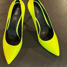 Never Worn, New Without Tags Size 11 Neon Yellow Leather Pump. I Believe The Color Is Called Acid. I Was Hoping That The 11 Would Be Closer To A 12, But Sadly They Were Far Too Small For Me, So I Never Ended Up Wearing Them. Spring Yellow Heels With 4-inch Heel, Cheap Neon Yellow High Heels, Yellow Pointed Toe Synthetic Heels, Summer Yellow Heels, Medium Width, Yellow 4-inch Heel Synthetic Heels, Yellow Synthetic Sandals With 4-inch Heel, Size 11 Heels, Michael Kors Shoes, Yellow Leather