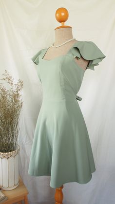 Casual Sage Green Dress, Sage Green Grade 8 Grad Dress, Sage Green Hoco Dresses, Sage Green Prom Dress Short, Yr 6 Graduation Dresses, Yr 10 Formal Dresses, Square Neck Ruffle Dress For Banquets, Square Neck Ruffled Dress For Banquet, Summer Fairy Bridesmaid Dress