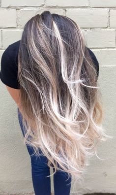 Platinum Ombre, Platinum Blonde Ombre, Platinum Blonde Balayage, Silver Ash, Blond Balayage, Balayage Hair Blonde, Platinum Blonde Hair, Penteado Cabelo Curto