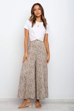 Selby Pant - Beige - Petal & Pup USA Teaching Outfits, Bohol, Summer Work Outfits, Teacher Outfits, Casual Work Outfits, Professional Outfits, Mom Outfits, Business Casual Outfits, Work Attire