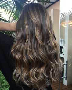 Balyage Brunette, Brunette Blonde Highlights, Balayage Styles, Dark Golden Blonde, Golden Blonde Highlights, Brunette Balayage, Balayage Hair Dark, Brunette Balayage Hair