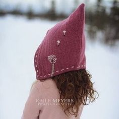 Twig and Tale Pixie Hat - Unisex PDF Sewing Pattern - Sizes Infant to age 10 - Sewing Patterns at Makerist Leaf Templates, Dandelion Designs, Gnome Hat, Hat Patterns To Sew, Pixie Hat, Elf Ideas, Baby Sewing Patterns, Couture Mode, Age 10