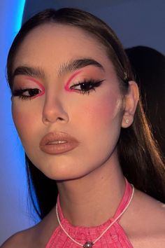 Date Makeup Looks, White Eyeliner Looks, 2023 Makeup, Makeup Skills, Good Makeup, Christmas Makeup Look, Cute Eyeshadow Looks, Date Makeup