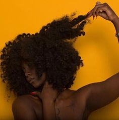 Black Barbies, Photographie Portrait Inspiration, Beautiful Natural Hair, Pelo Afro, Natural Hair Beauty, Natural Hair Inspiration, Aesthetic Vibes, Natural Hair Tips, Natural Hair Journey