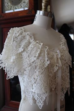 Wedding dress bolero in heavy guipure lace in layers. perfect for ceremony in a strapless dress, or wonderful jacket for a simple wedding dress to make it fabulous! more pics on FB Wedding Dress Bolero, Bridal Gown Lace, Dress Bolero, Lace Cape, Simple Wedding Dress, Bolero Dress, Lace Bolero, Old Fashion Dresses, Lace Bridal Gown