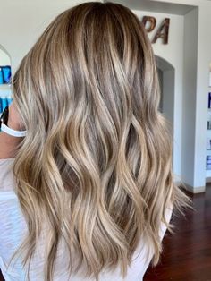 Dirty Blonde Hair Balayage, Silvery Blonde Hair, Dirty Blonde Hair Ideas, Blonde Hair Balayage, Natural Dark Blonde, Blonde Hair Ideas, Dark Blonde Hair Color