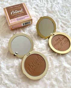 Too Faced Chocolate Soleil Bronzer, Bronzer Aesthetic, Too Faced Chocolate, Makeup Wishlist, Fragrances Perfume Woman, Makeup Board, Ethereal Makeup, Types Of Makeup