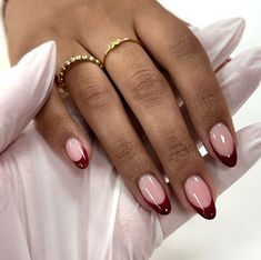 Oval Gel Nails Designs, Oval French Manicure, Nails Oval Design, Oval Nails Winter, Winter Nails French Tip, Fallnails Autumn, Concert Nails, White Tip Nails, Fall Nail Ideas