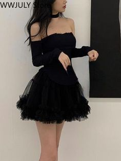 From casual day looks to glamorous evening ensembles,
 we've got you covered with the latest trends and timeless classics. Casual Korean Fashion, Elegant Y2k, Y2k Mini Dress, Korean Fashion Shorts, 2 Piece Dress, Gaun Fashion, 파티 드레스, Cute Dress Outfits