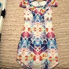 Nwt Aus Size 6 Multicolor Bodycon Dress With Short Sleeves, Fitted Summer Dress With Colorful Pattern, Fitted Colorful Summer Dresses, Blue Dress With Colorful Pattern For Spring, Fitted Colorful Pattern Summer Dress, Blue Colorful Pattern Spring Dress, Blue Spring Dress With Colorful Pattern, Colorful Fitted Mini Dress, Fitted Colorful Pattern Dresses For Spring