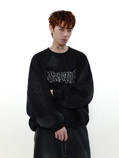 Logo Patch Oversize Sweatshirt WN5833 – WONDER NOAH Hip Hop Style Long Sleeve Relaxed Fit Tops, Baggy Long Sleeve Tops For Streetwear, Hip Hop Style Oversized Tops For Winter, Oversized Hip Hop Tops For Winter, Hip Hop Long Sleeve Tops With Text Print, Urban Style Oversized Long Sleeve Sweats, Urban Style Baggy Long Sleeve Tops, Urban Baggy Long Sleeve Tops, Urban Top With Ribbed Cuffs And Drop Shoulder