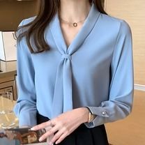 Chic Office Lady Chiffon Blouse with Bow Accent for Autumn Korean Fashion Elegant, Blouse With Bow, Ladies Chiffon Shirts, Casual Denim Shorts, Women Chiffon Blouse, Modest Summer Outfits, High Waist Fashion, Chic Office, Chiffon Long Sleeve