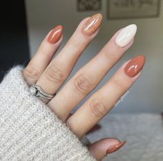 Fall Gel Nails, Cute Nails For Fall, Fall Acrylic Nails, Cute Gel Nails, Her Nails, Short Acrylic Nails Designs, Dipped Nails, Orange Nails, Make Up Nails