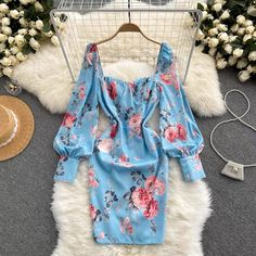 Printed French dress, square collar, elegant, sweet, temperament bodycon dressColor:blueStyle:elegant,sweetFeatures:printed,bodycon,slimSize(CM):S,M,L,XL,2XL,3XL 1inch=2.54cmS:bust:84,sleeve:67,length:87M:bust:88,sleeve:68,length:88&ltp&gtL:bust:92,sleeve:69,length:89</p>&ltbr/>&ltp&gtXL:bust:96,sleeve:70,length90</p>&ltbr/>&ltp&gt2XL:bust:100,sleeve:71,length:91</p>&ltbr/>&ltp&gt3XL:bust:102,sleeve72,length:92</p>&