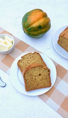 Acorn Squash Bread Acorn Squash Bread, Acorn Squash Puree, Squash Bread, Roasted Acorn Squash, No Yeast Bread, Squash Puree, Fall Breakfast, Acorn Squash